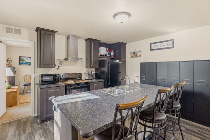 Property Photo:  395 S Livingston Way  OR 97526 