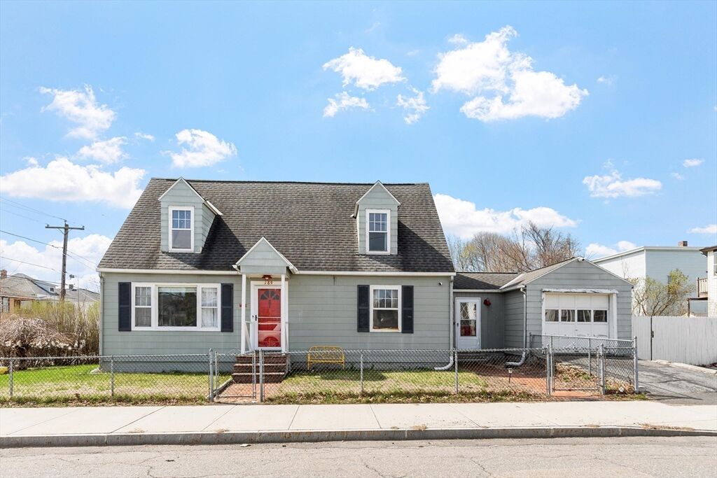 Property Photo:  189 Spruce St  MA 01453 