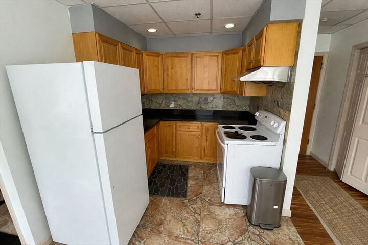 Property Photo:  72 Kneeland 603  MA 02111 