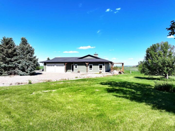 Property Photo: 124025 Range Road 214 AB T0K 1V0