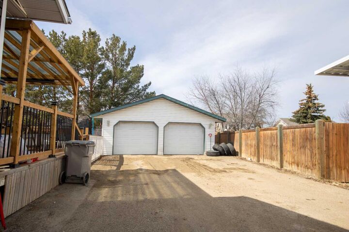 Photo de la propriété:  8218 Mission Heights Drive  AB T8W 2A5 