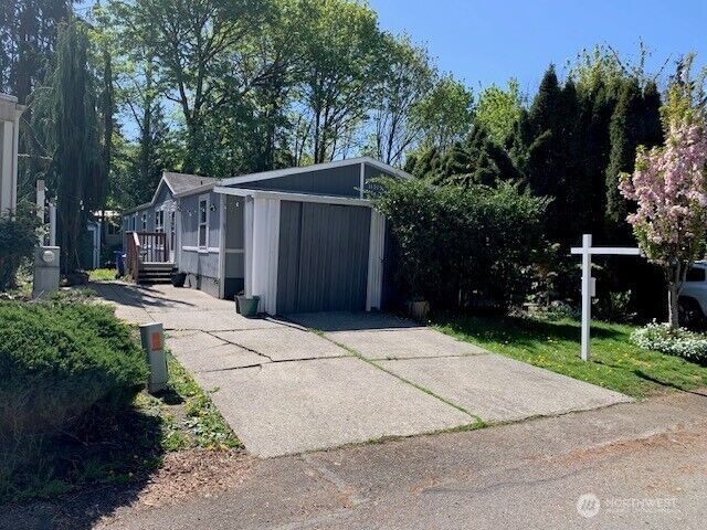Property Photo:  11215 SE 226 Street  WA 98031 
