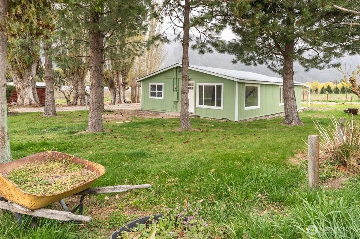 Property Photo: 293 Barkley Road WA 98831