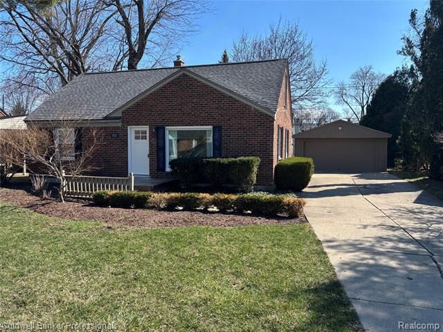 Property Photo:  1921 Beverly Street  MI 48320 