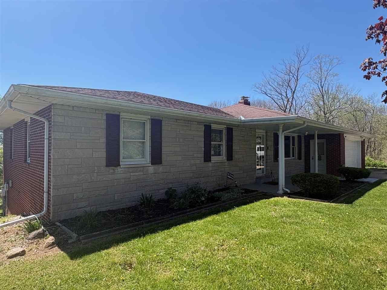 Property Photo: 2933 Northmont Boulevard IN 47374