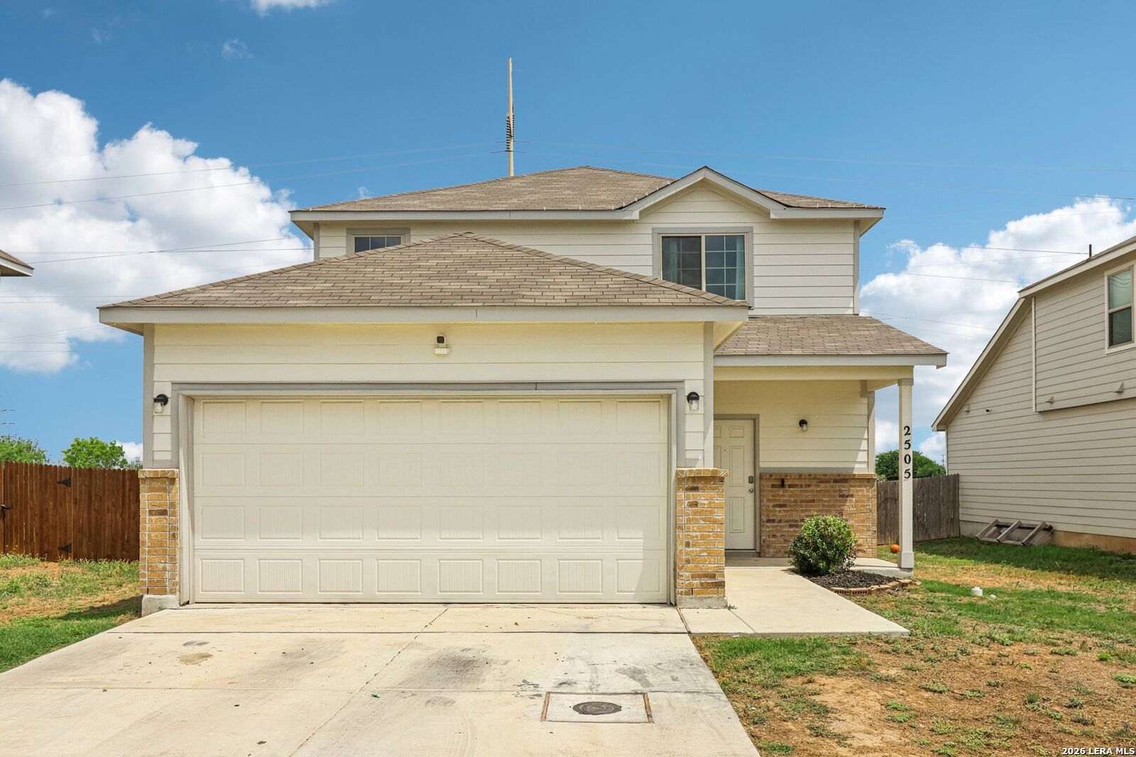 Property Photo:  2505 Dino Dr  TX 78155 