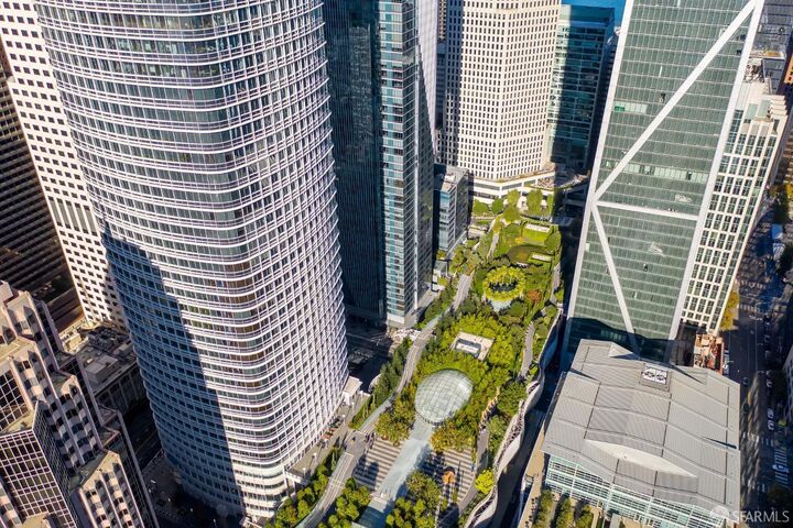 Property Photo:  301 Mission Street 52B  CA 94105 