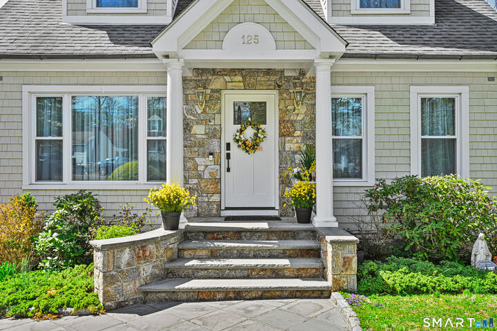 Property Photo:  125 Joffre Avenue  CT 06905 