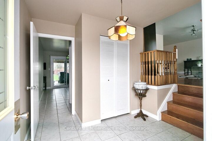 Photo de la propriété:  555 Spruce Street  ON L9Y 3H9 