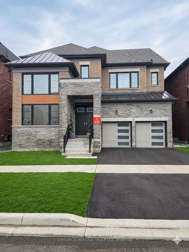 Property Photo:  20 Sweet Gale Crescent  ON L4E 1K1 