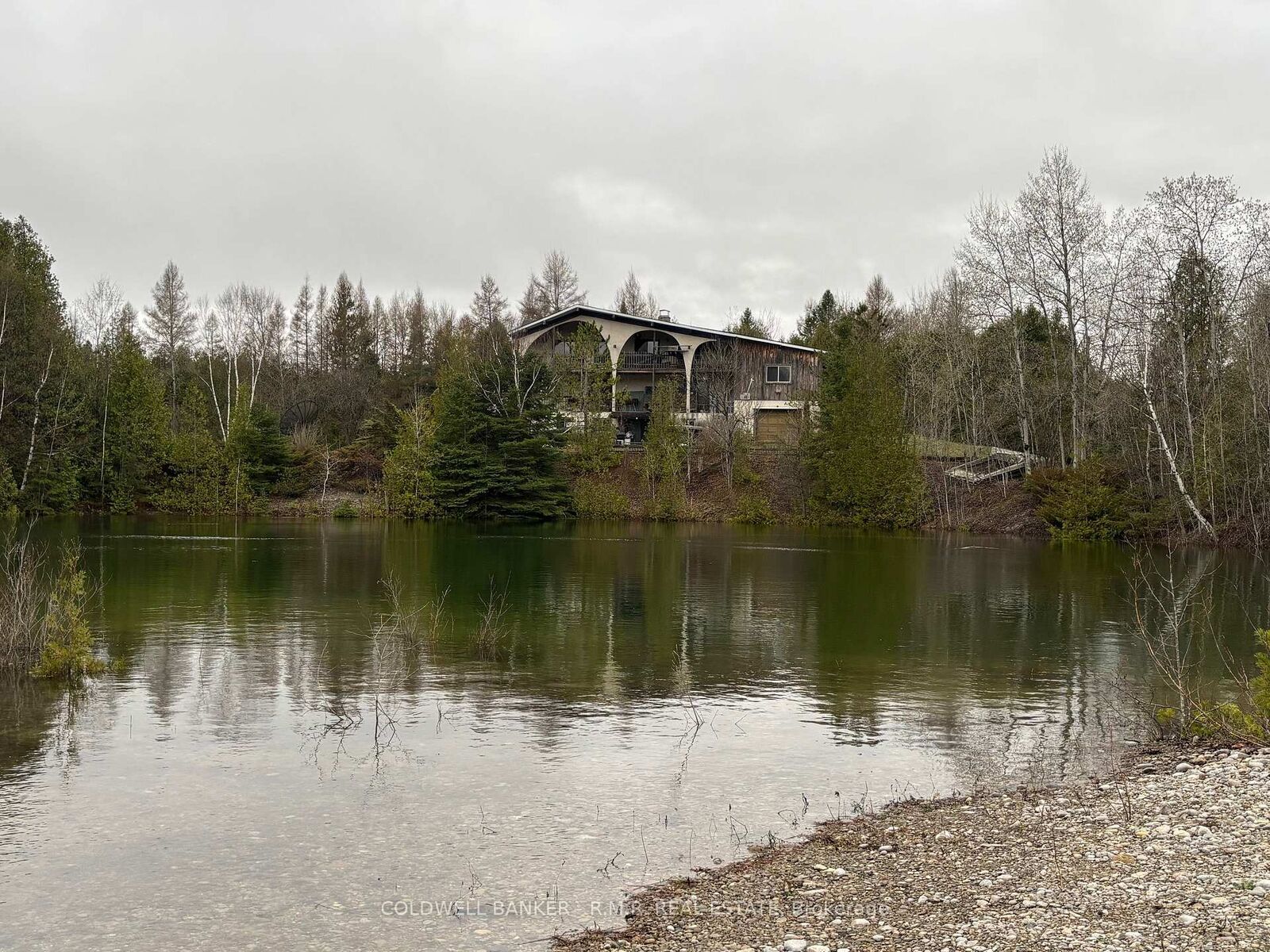 Photo de la propriété:  11369 And 11501 Concession Rd 3 Road  ON L0E 1T0 