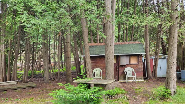 Property Photo: 3 Chickadee Drive ON L0E 1N0
