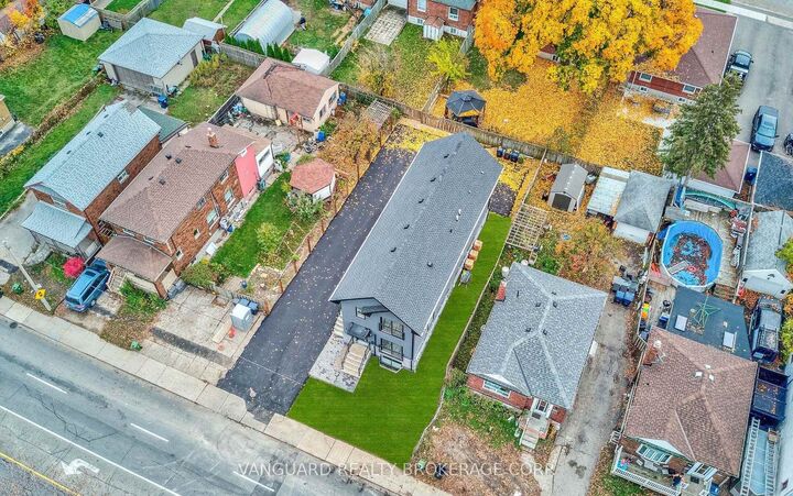 Property Photo: 1937 Lawrence Avenue W ON M9N 1G8