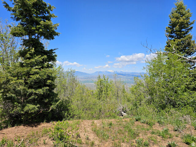 Property Photo: 27 Pine Ridge Rd 27 UT 84647