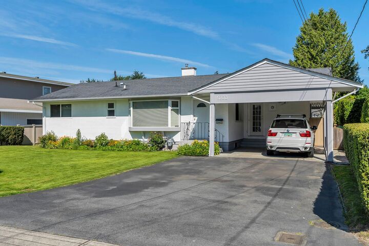 Property Photo: 5233 Westminster Avenue BC V4K 2J4