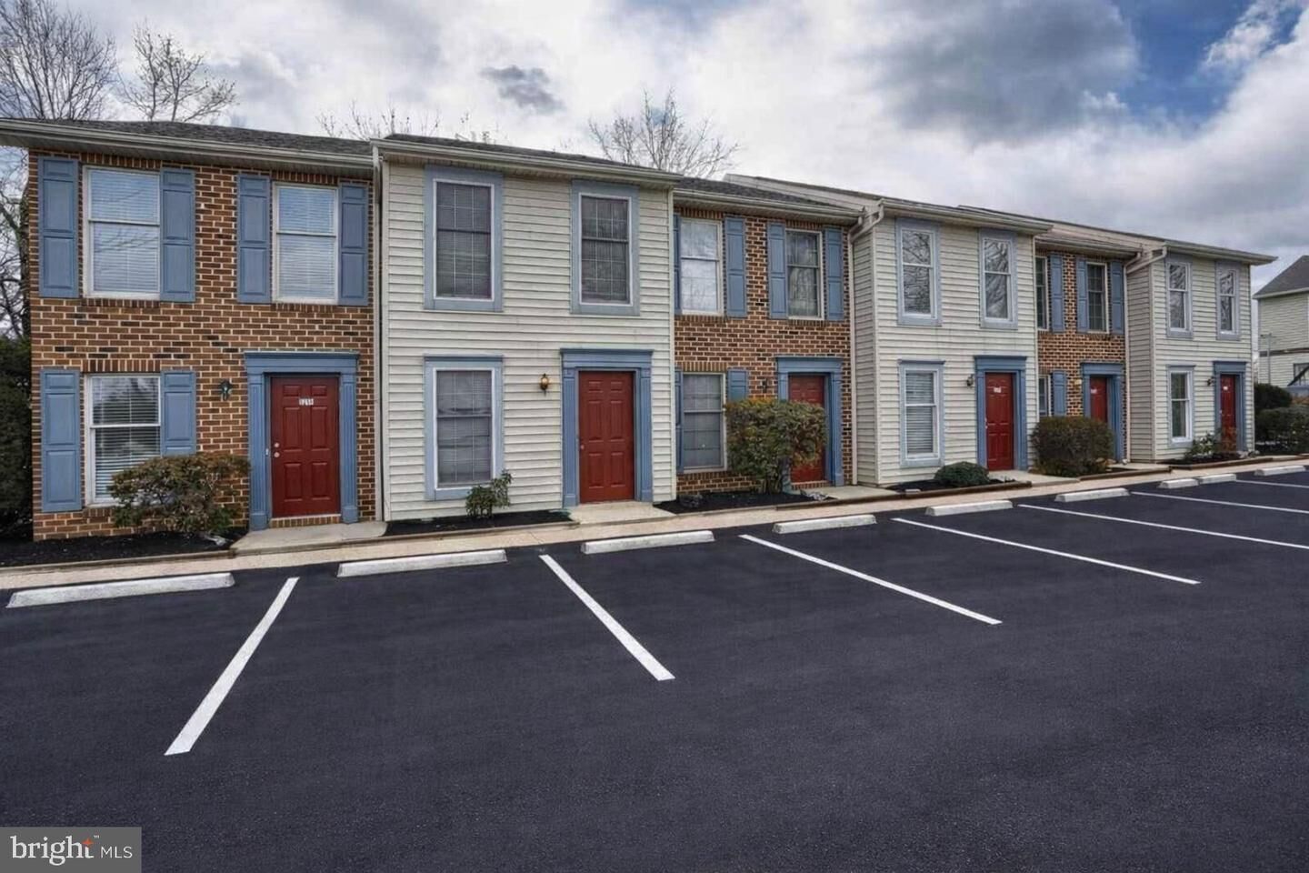 Property Photo:  221 N Duke Street  PA 17036 