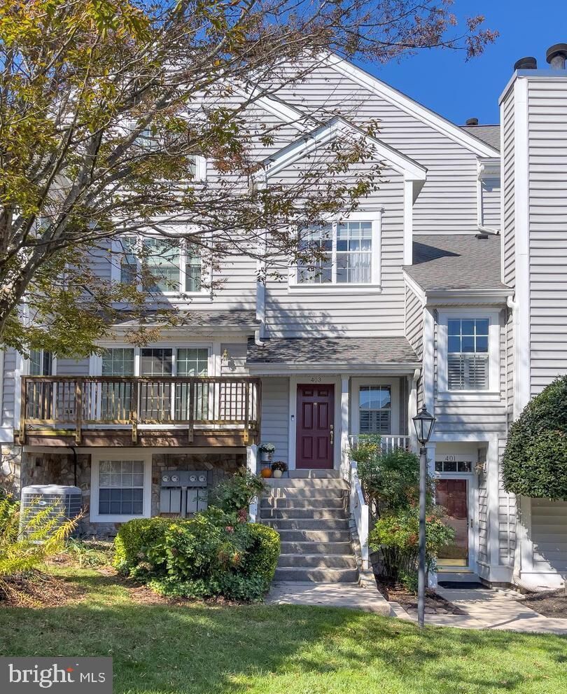 Property Photo:  403 Fortress Way 403  VA 22125 