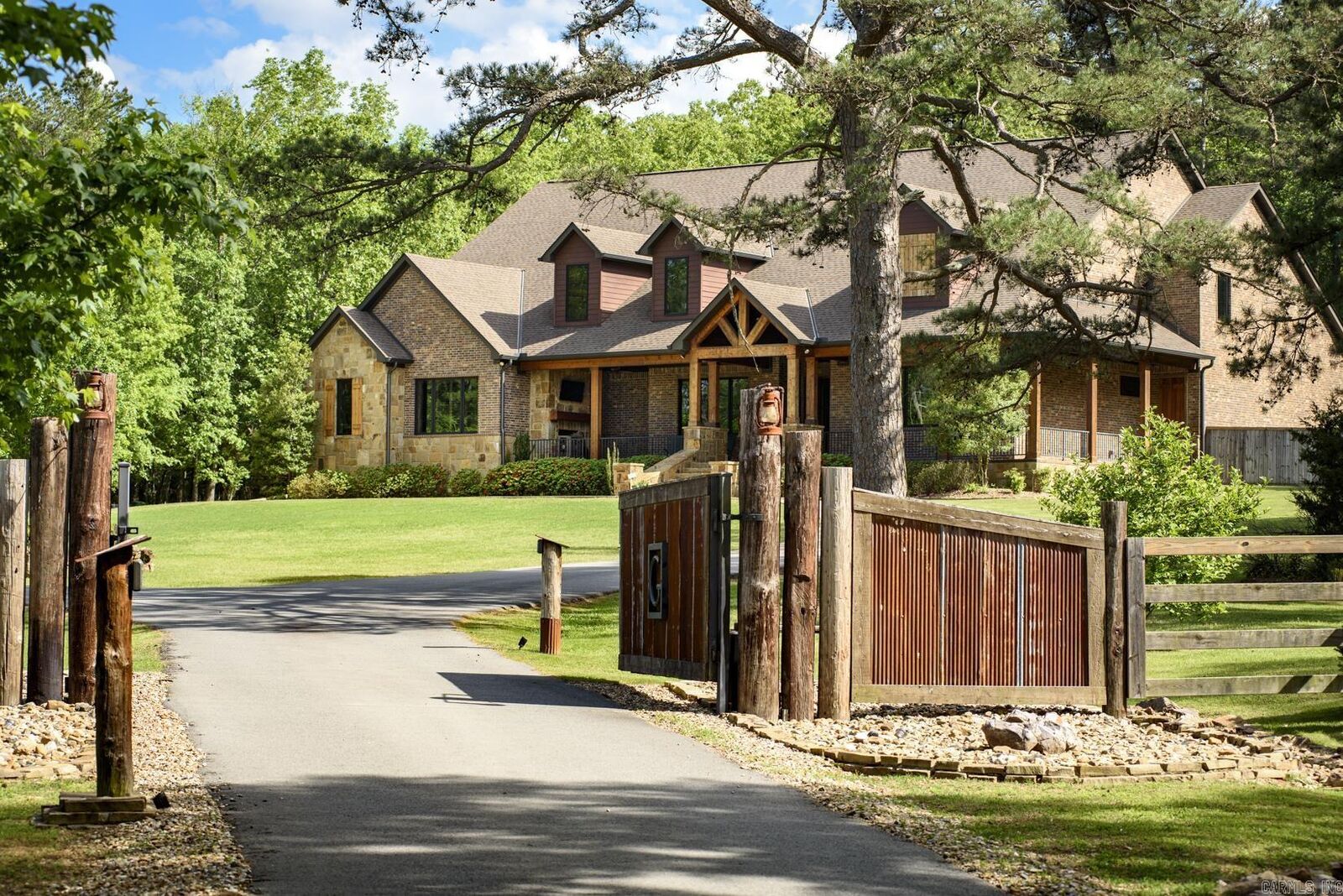 Property Photo:  11311 Garrison Road  AR 72223 