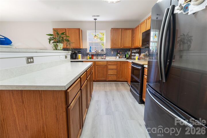 Property Photo:  317 Ashton Bluff Circle  NC 28120 