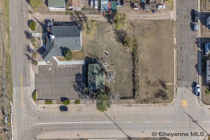 Property Photo:  1114 W 20th St  WY 82001 