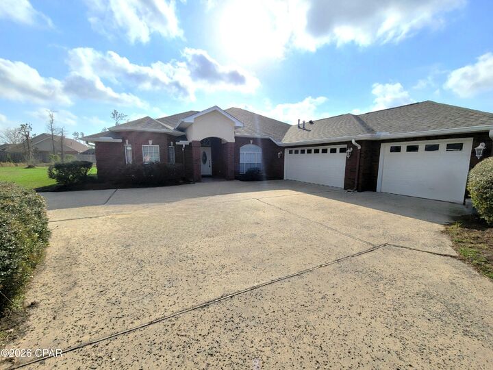 Property Photo:  103 Parkview Lane  FL 32408 