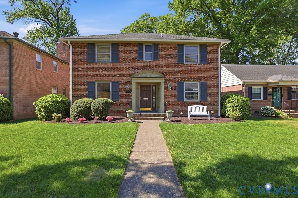 Property Photo: 4703 W Grace Street VA 23230