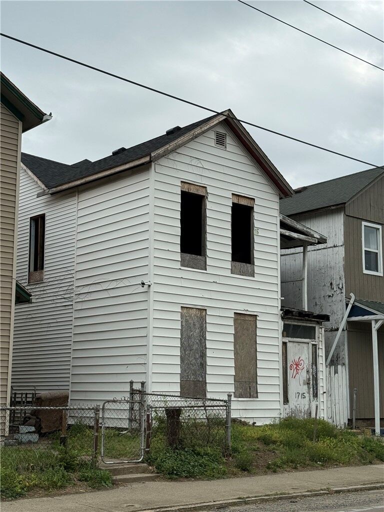 Property Photo:  1715 E 5th Street  OH 45403 