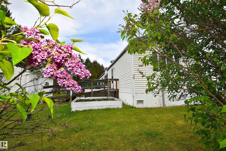 Property Photo: 5429 Twp Road 494 70 AB T0C 1W0