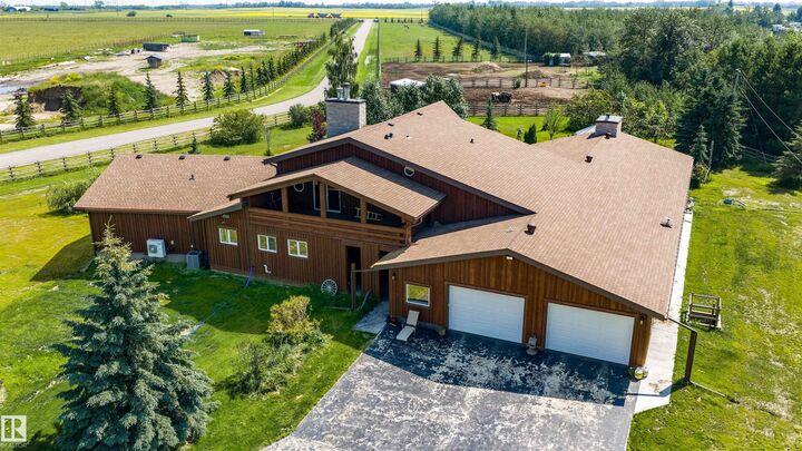Property Photo: 55310 Hwy 28A AB T8L 5A4