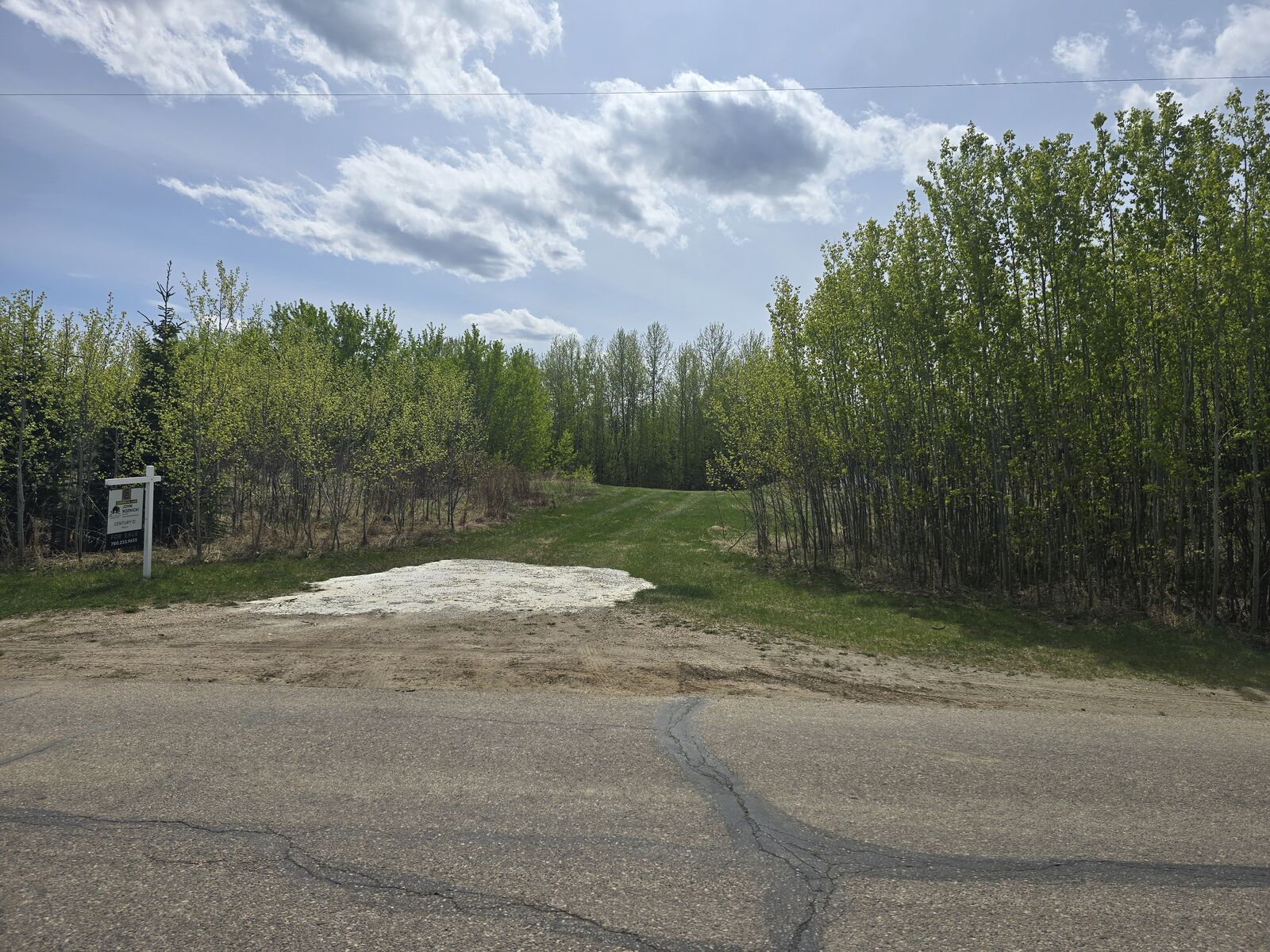 Property Photo:  Lakeside Drive  AB T7Z 2T7 
