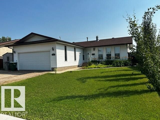 Property Photo:  4611 50A Avenue  AB T0B 2R0 