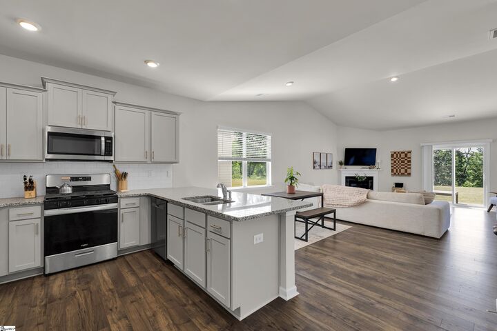 Property Photo:  76 Oak Edge Lane  SC 29651 