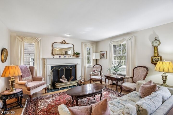 Property Photo:  4 Indian Spring Rd  NJ 07016 