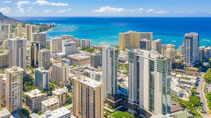 Property Photo:  2139 Kuhio Avenue 2701-2711  HI 96815 
