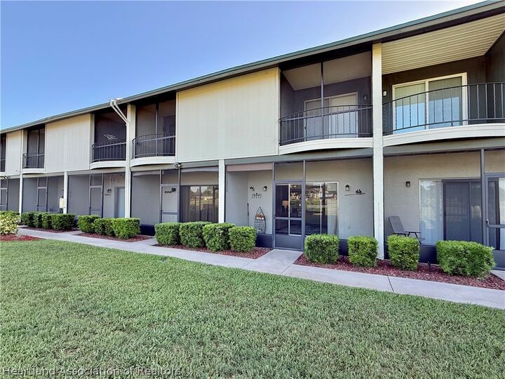 Property Photo:  3635 Edgewater Drive  FL 33872 