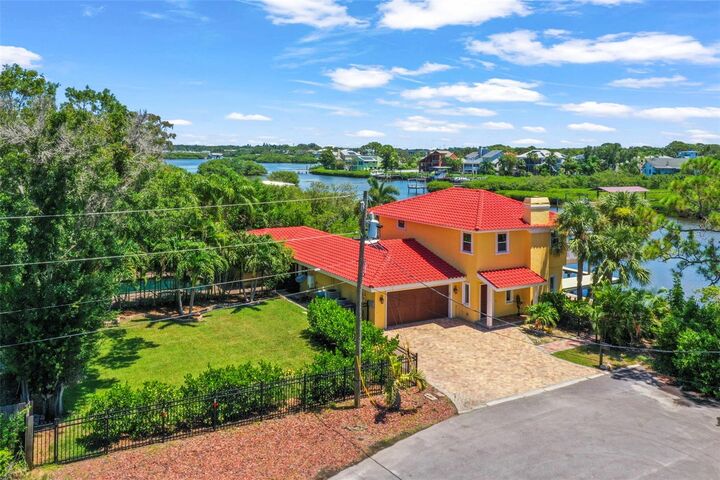 Property Photo:  412 Orchid Lane  FL 34683 
