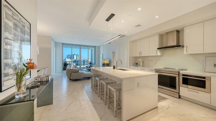 Property Photo:  111 S Pineapple Avenue 1013  FL 34236 