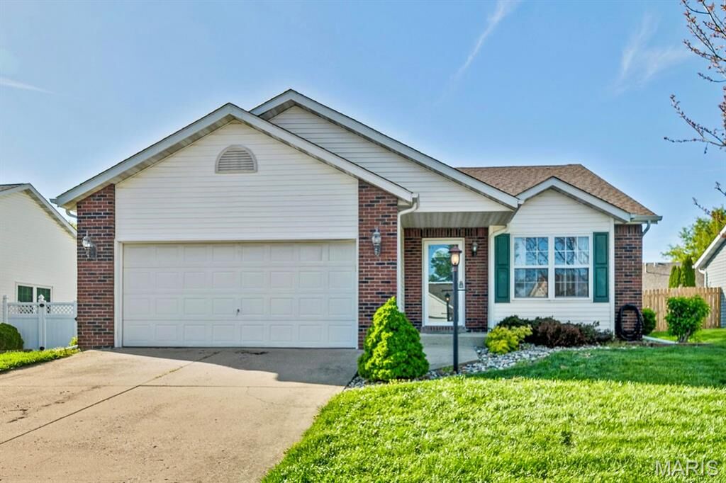 Property Photo: 14 Jennifer Drive IL 62034