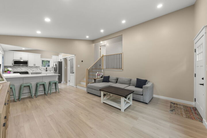Property Photo:  5244 Benton Avenue  IL 60515 