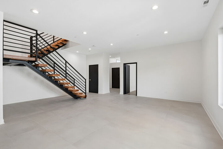 Property Photo:  8735 Narragansett Avenue  IL 60053 