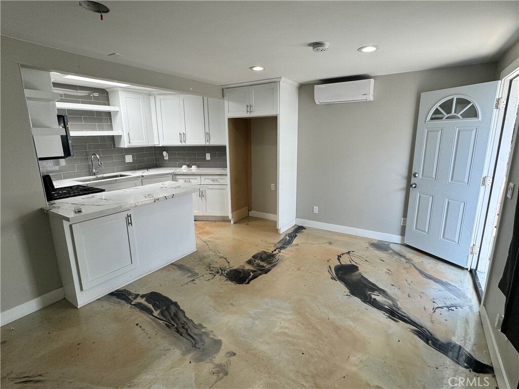 Property Photo:  12207 Haldey Street A  CA 90601 