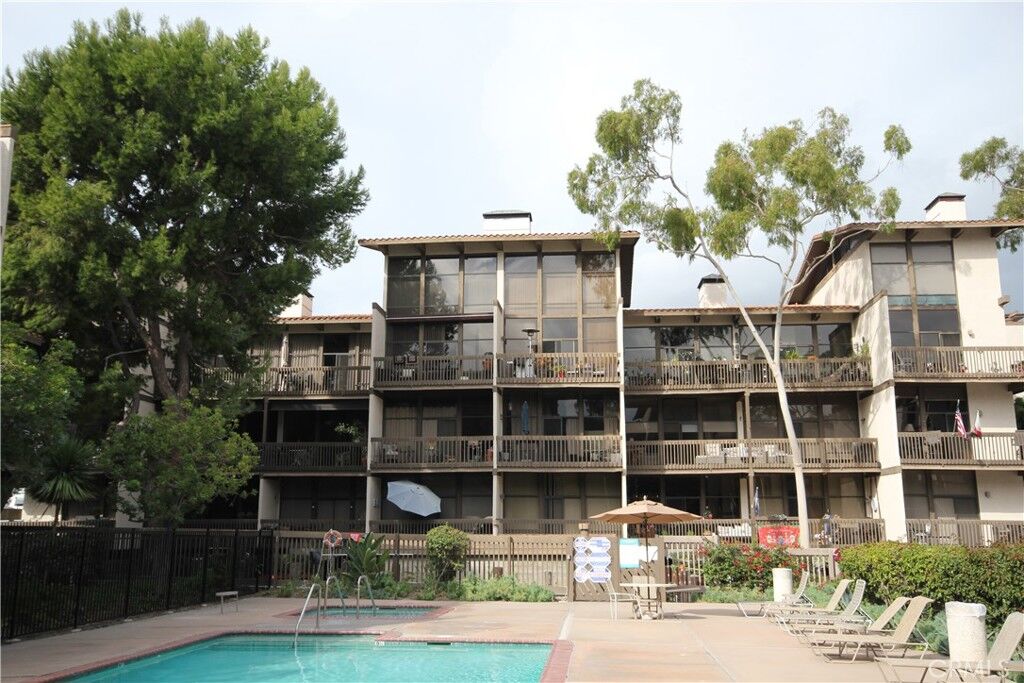 Property Photo:  6318 Marina Pacifica Drive N  CA 90803 