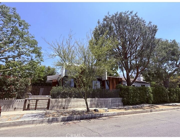 Property Photo:  2489 Garfias Drive  CA 91104 