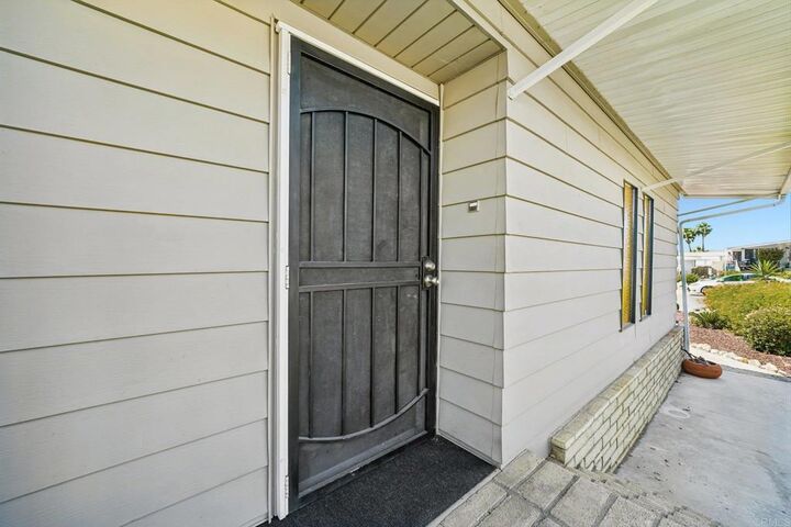 Property Photo:  29056 Via Playa Del Rey  CA 92563 