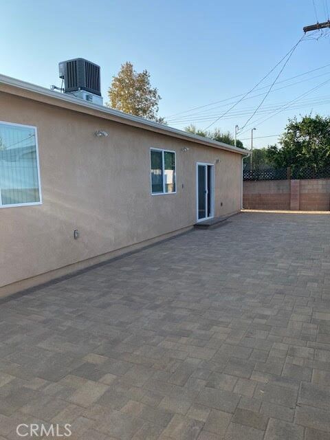 Property Photo:  6954 Jellico  CA 91406 