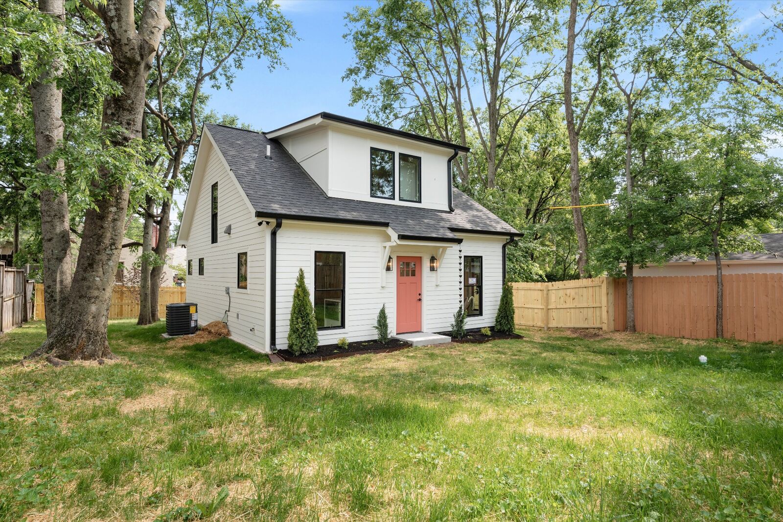 Property Photo: 804B Shelby Ave TN 37206