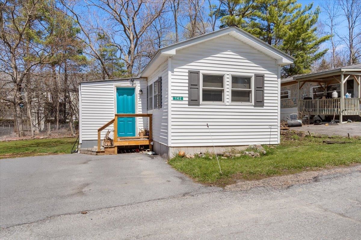 Property Photo:  142 Penny Lane  VT 05482 