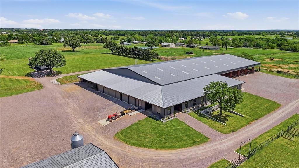 Property Photo:  1643 Roland Road  TX 76273 