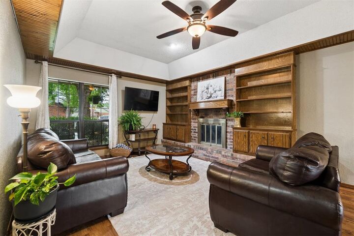 Property Photo:  732 Wandering Way  OK 73170 