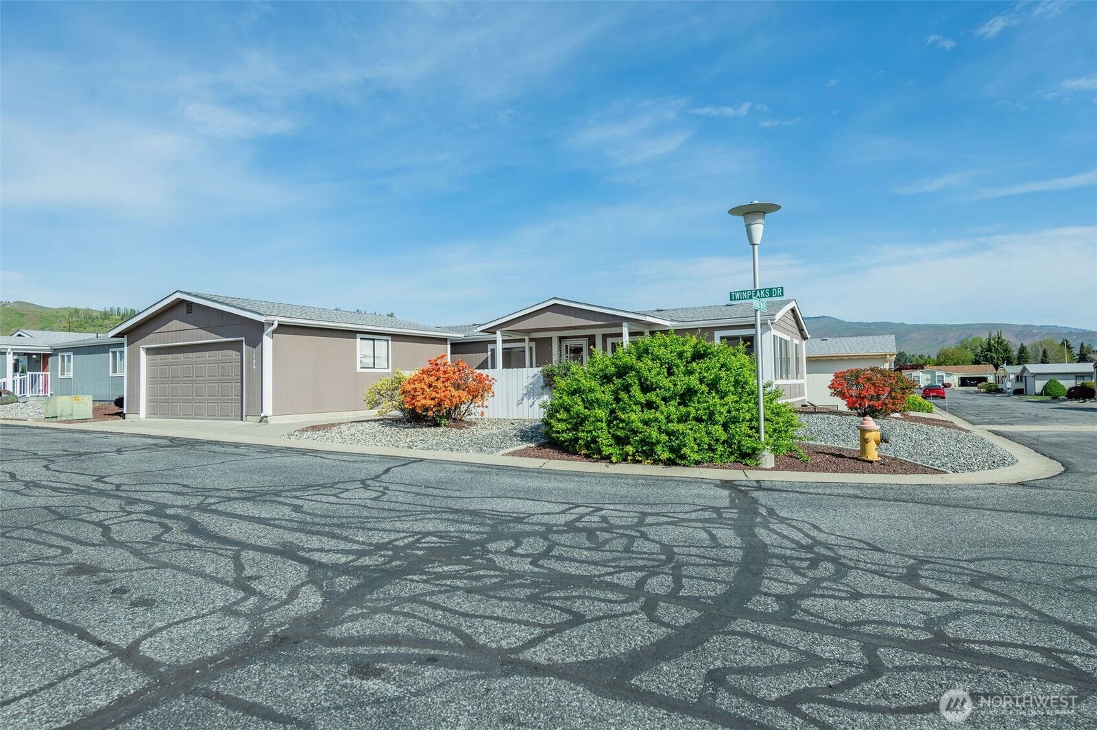 Property Photo:  1706  Twin Peaks Drive 83  WA 98801 